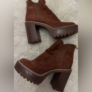 Steve Madden Chestnut Ankle Booties